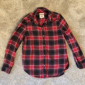 American Eagle button up flannel shirt.